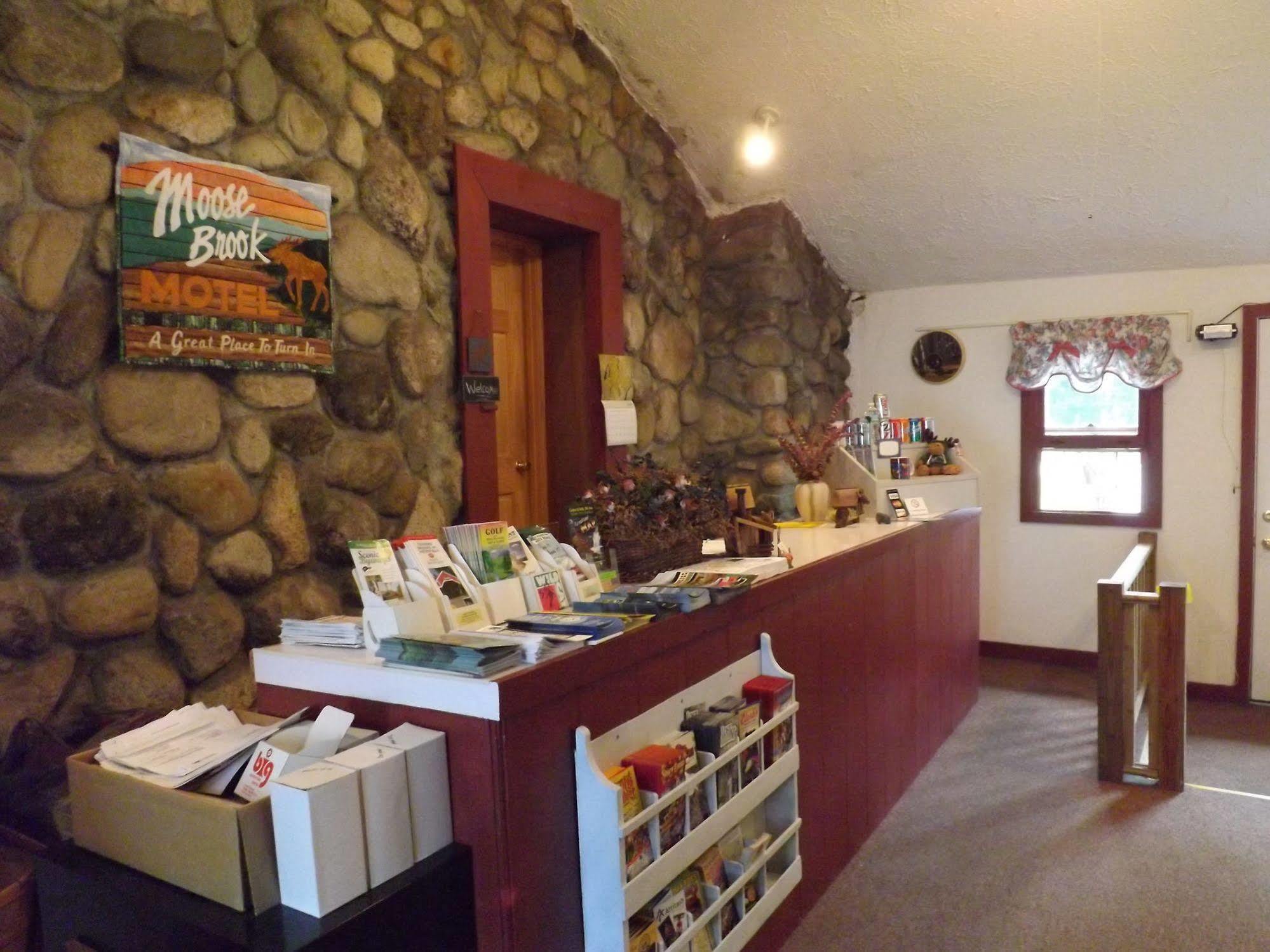 Moose Brook Motel Gorham Εξωτερικό φωτογραφία